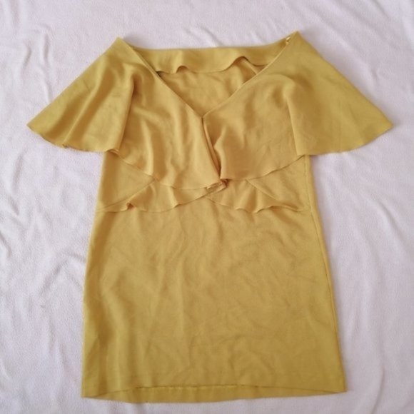 Zara Mustard Yellow Flowy Oversized Ruffled Dress - Picture 4 of 9